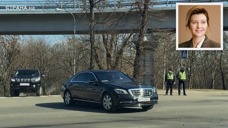 Машины жены президента покидают парковку КВЦ