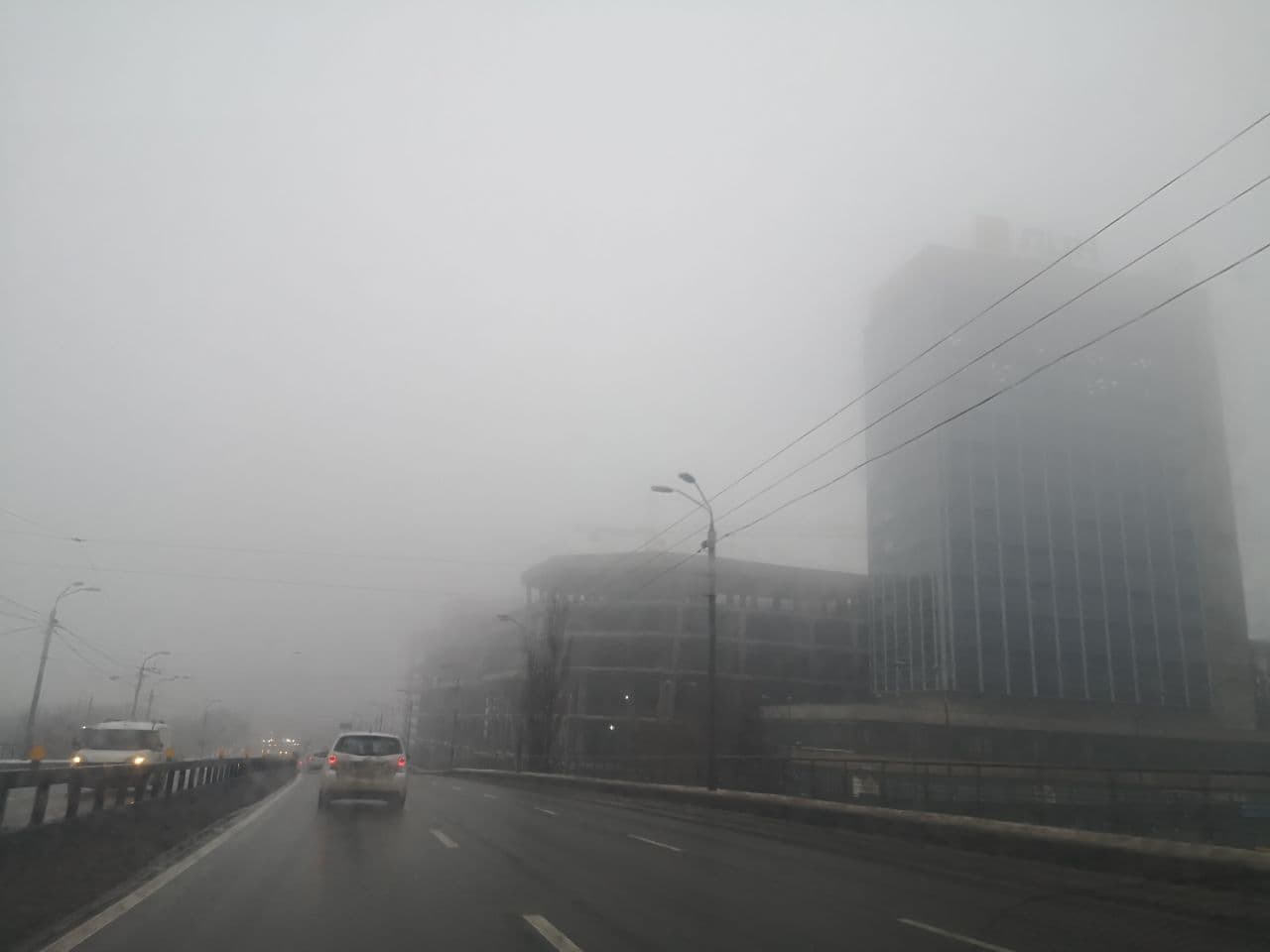 В Киеве туман. Фото: "Страна"