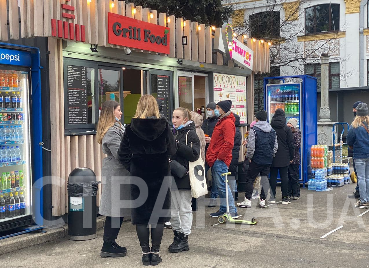 Зимняя Сказка на ВДНХ не соблюдает локдаун. Фото: Страна