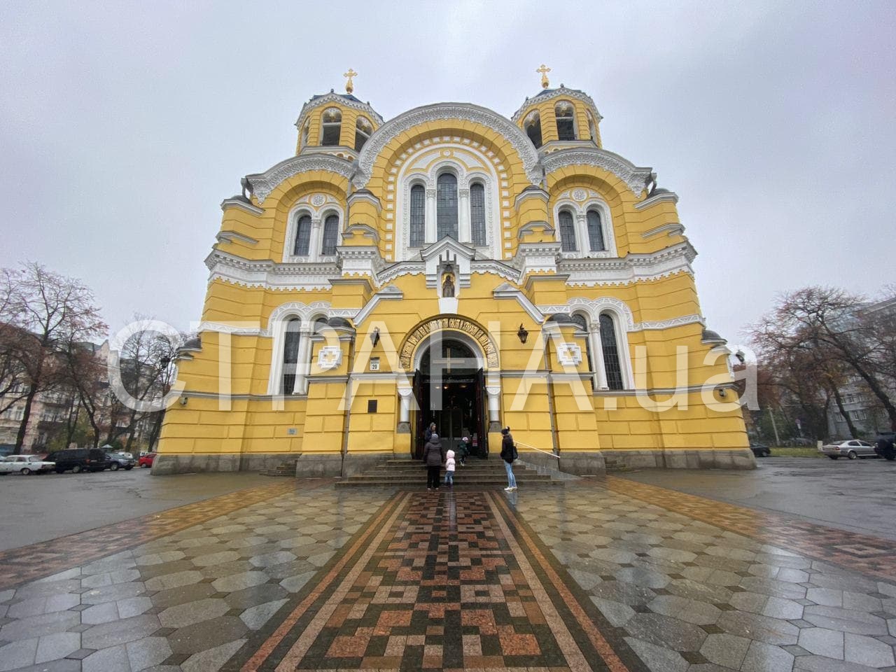 Владимирский собор в это воскресенье. Фото: Страна